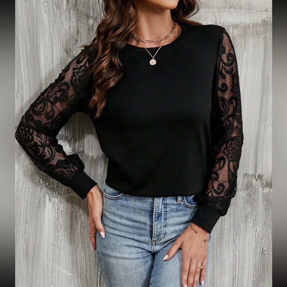 Boho lace lantern sleeve tee